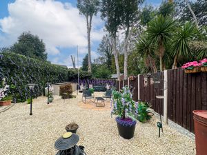 Photo 18- click for photo gallery